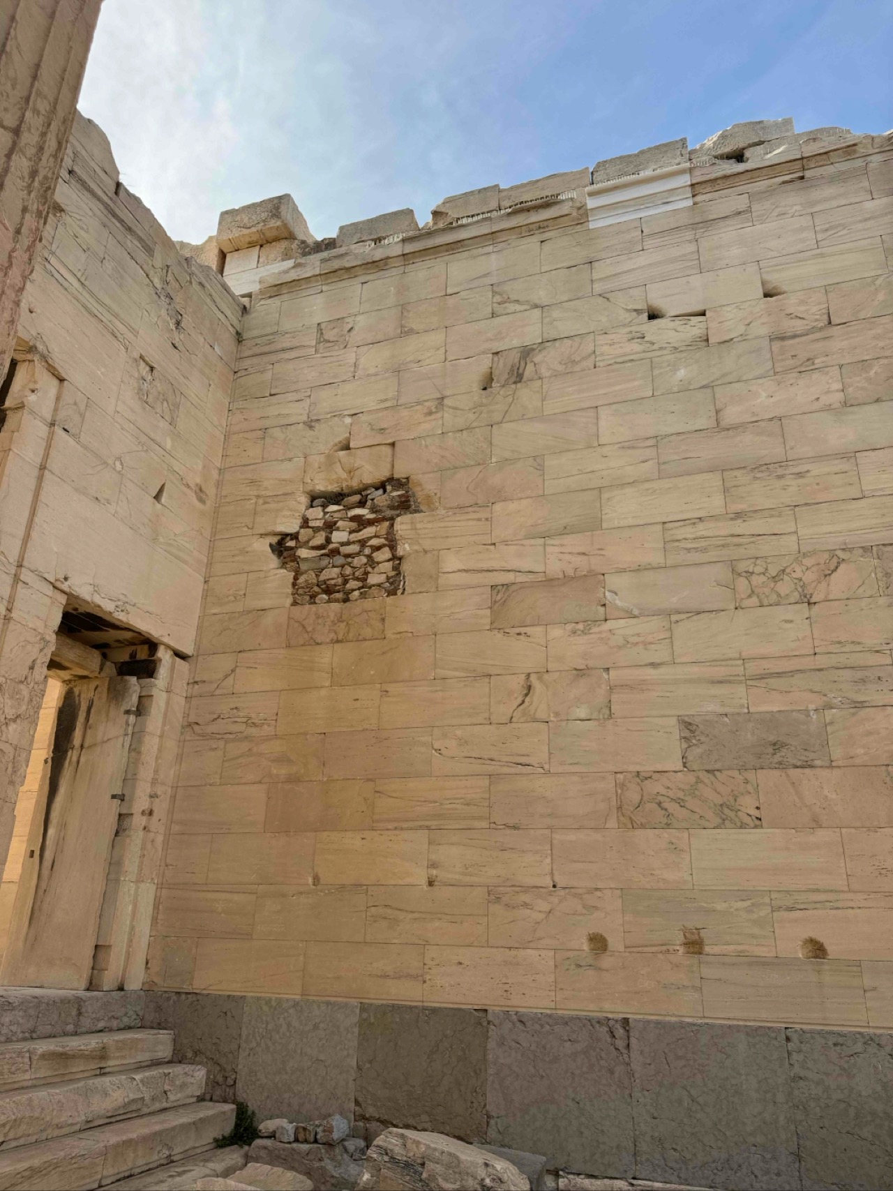 Wars have caused damage to the walls over time