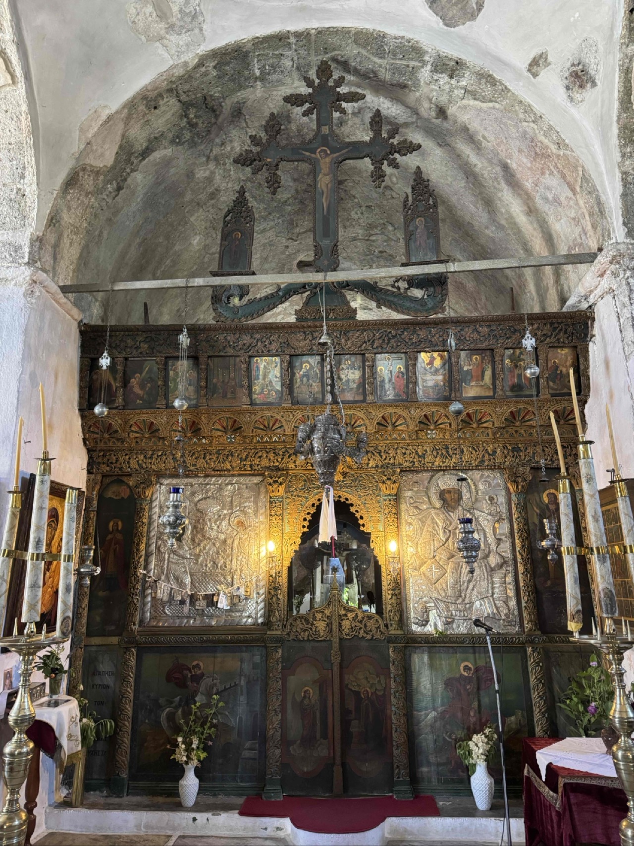 The Church of Panagia Protothrone is situated in the village of Halki
