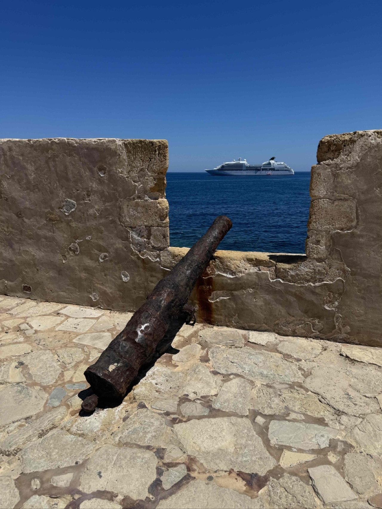 Canon (it looks like it's aimed at the cruise ship)!